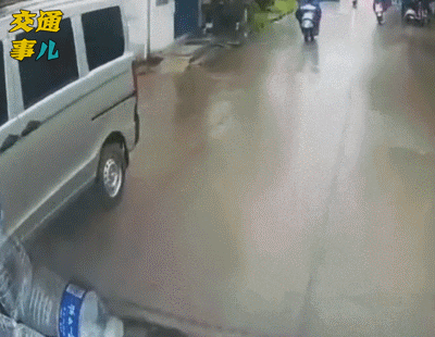 雨天开车注意事项_出行提示_雨天安全出行
