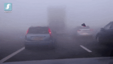 出行提示_秋冬交通安全指南_行人骑行安全注意事项