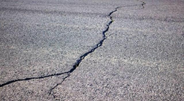 美国公路状况_卡车运输对道路影响_路况