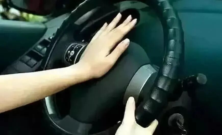 低能见度行车技巧_出行提示_雾天行车安全常识