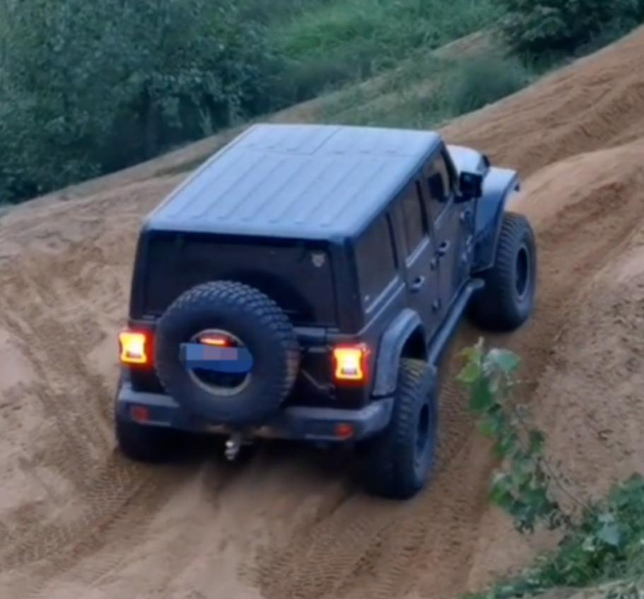 路况_冲坡技巧_涮坡技巧