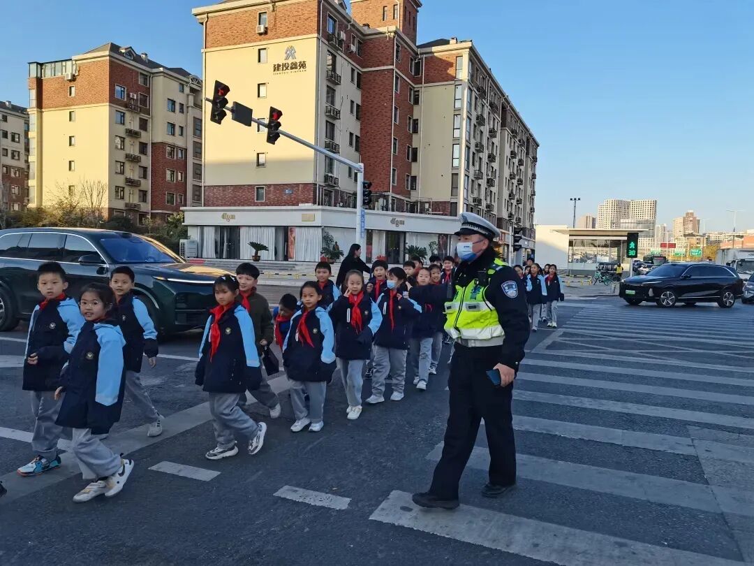 郑州11月17日限行路况_郑州早高峰交通拥堵路段_限行
