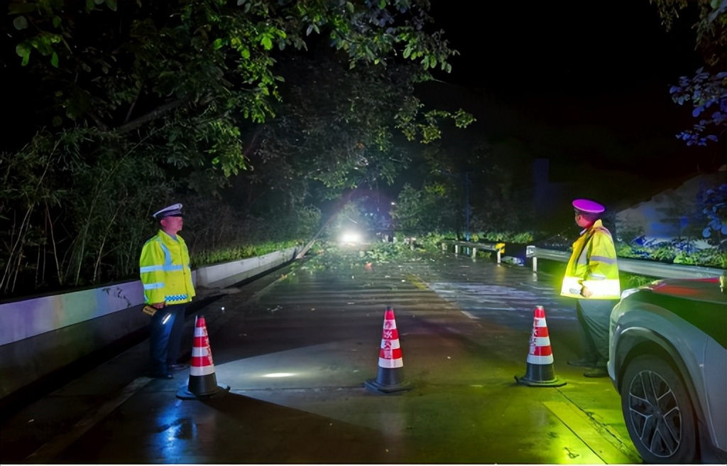 路况_恶劣天气道路管制路段_道路水毁路段情况