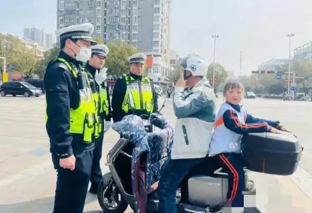 电动车禁行新规_全国电动车执法细则_限行